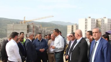 Le ministre de l’Habitat inspecte le site AADL “Haouch Errih”