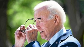 Joe Biden, 80 ans, candidat à sa propre réélection