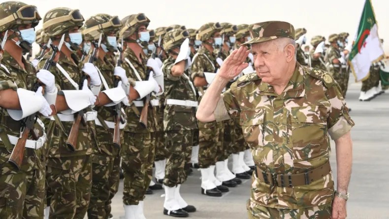 Chanegriha participe à l’exposition de la Défense et de la Sécurité au Brésil