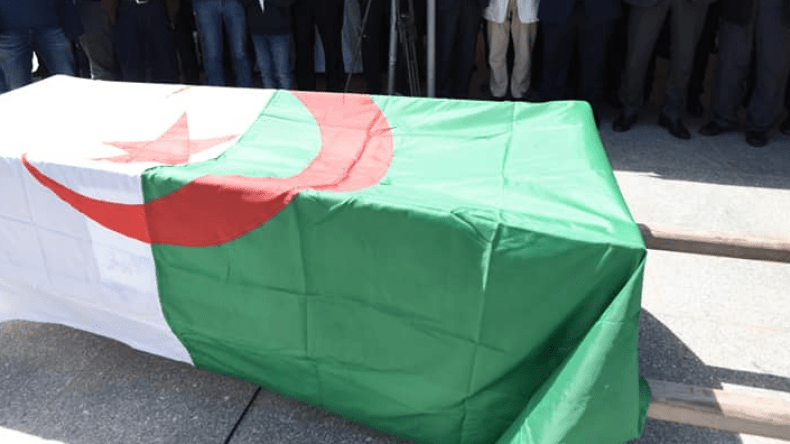 Arrivée à Alger de la dépouille du diplomate Hocine Djoudi