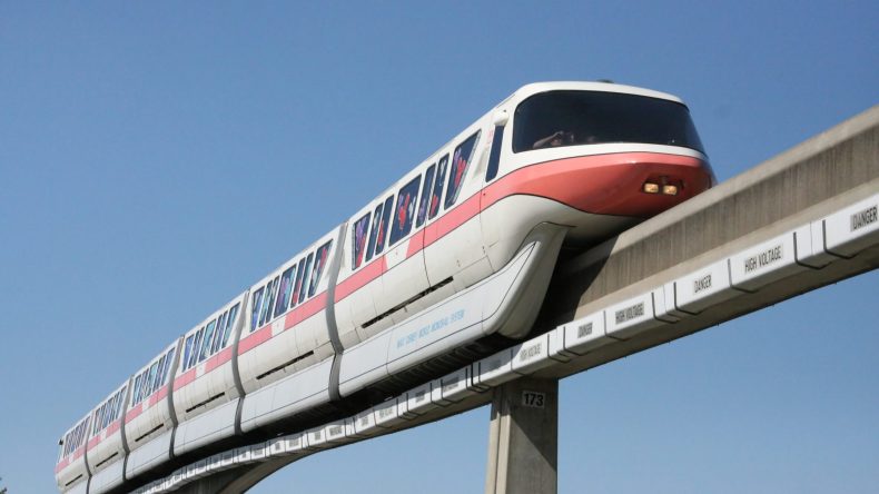 “المونوراي” لفكّ الاختناق المروري عن العاصمة (فيديو)