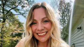 معلمة تطلب تعويضا بـ 40 مليون دولار لهذا السبب