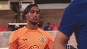 مدرب حرّاس المغرب اتّصل بِالجزائري “التلمساني” وخاب مسعاه