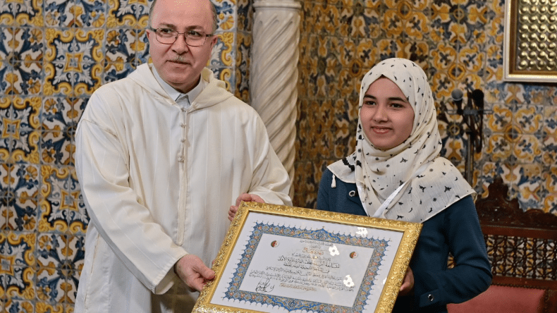 بالفيديو.. الوزير الأول يكرم الفائزين بجائزة الجزائر لحفظ القرآن