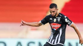 نبأ حزين لِثلاثة لاعبين جزائريين