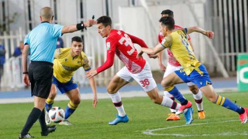 بلوزداد يتقاسم رغيفه مع البارادو