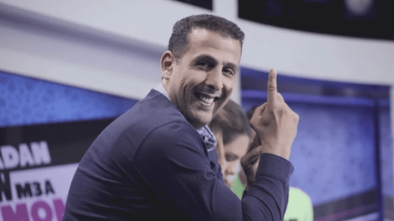 بِالفيديو: محنة بطل عالمي ندم على رجوعه إلى بلده المغرب