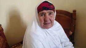 هذه قصة الحاجّة الزهراء مداسي مع كتاب الله وعمرها 87 سنة