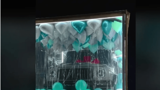 بالفيديو: عائلة تهدي ابنتها ذات الـ5 أعوام سيارة رباعية الدفع لهذا السبب!