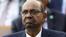 السودان: هل فرّ عمر البشير من السجن؟ (فيديو)