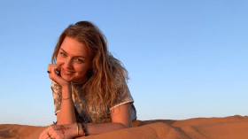 هذا ما قالته الشقراء الهولندية ذات الأصول الجزائرية عن بلدها الأم!