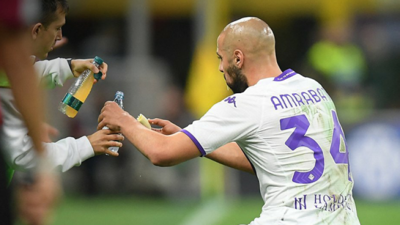 بالفيديو.. لاعب إيطالي يمنح المغربي أمرابط فرصة الإفطار