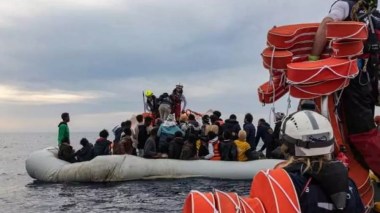 Le navire Ocean Viking sauve 92 migrants en Méditerranée