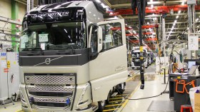 شاحنات “فولفو” و”رونو تراكس” ترغبان في دخول مجال التركيب في الجزائر