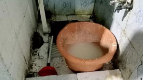 زلابية تُحضّر داخل المراحيض بوهران