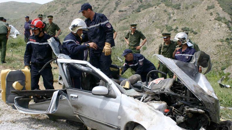 حوادث المرور: وفاة 5 أشخاص وإصابة 121 آخرين خلال الـ 24 ساعة الأخيرة