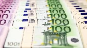 إحباط محاولة تهريب أزيد من 1.2 مليون يورو في وهران والعاصمة (فيديو)