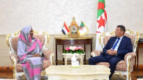 سفيرة السودان تشيد بموقف الجزائر المتوازن تجاه الأزمة في بلادها