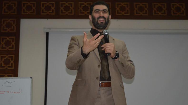 معلّم جزائري يتوّج بجائزة خليفة التربوية في الإمارات