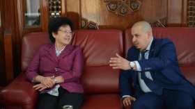 رئيسة جمعية الصداقة الصينية الإفريقية في الجزائر