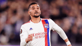 حسام عوار يجدد جواز سفره الجزائري تحسبا للالتحاق بالخضر