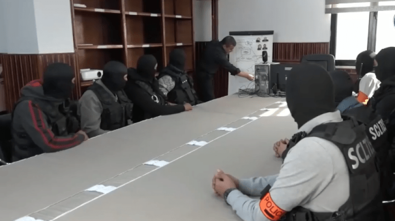 إحباط محاولة لإغراق الشرق الجزائري بنصف مليون كبسولة بريغابالين (فيديو)