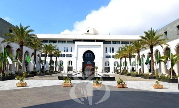 L’Algérie condamne fermement les raids aériens menés par l’occupant sioniste dans la bande de Ghaza