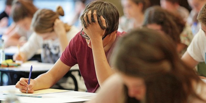 Les bourses scolaires en France attribuées sans démarche