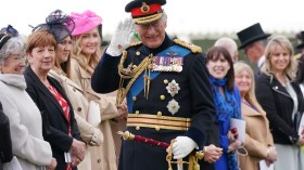 Attaf assistera à la cérémonie de couronnement du roi Charles III