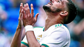 عوار يتألق ويُخلط أوراق بيتكوفيتش في خط الوسط