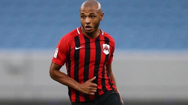 ياسين براهيمي مرشح لجائزة أفضل لاعب في الدوري القطري