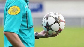 الاتحاد الأوروبي يمنع اليونان من جلب حكّام أجانب