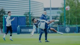 محرز يحتفظ بِلقب “البريمرليغ” ويُحطّم رقما قياسيا إفريقيا