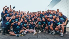 بِالفيديو: محرز يرفض الاحتفال مَزْهُوًّا بِالخمر