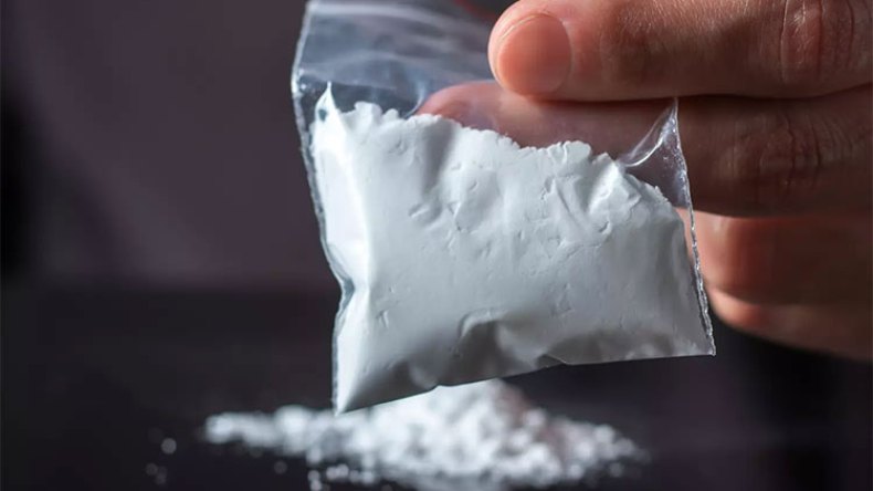 ضبط كيلوغرام كوكايين لدى فتاة قدمت حديثا من المغرب