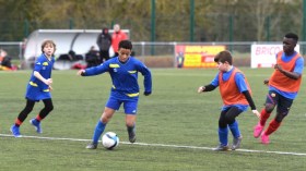 الحقيقة التي يُقْفَزُ فوقَها بِخصوص تكوين وانتقاء مواهب الكرة