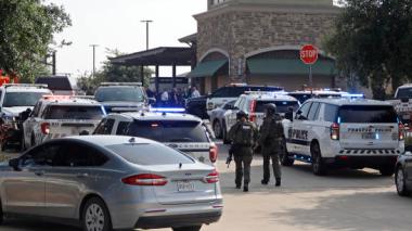 États-Unis: Une fusillade fait huit morts dans un centre commercial au Texas