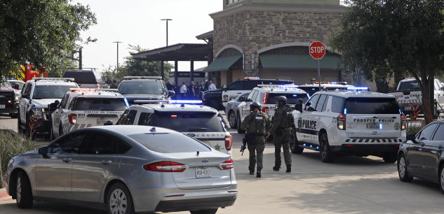 États-Unis: Une fusillade fait huit morts dans un centre commercial au Texas