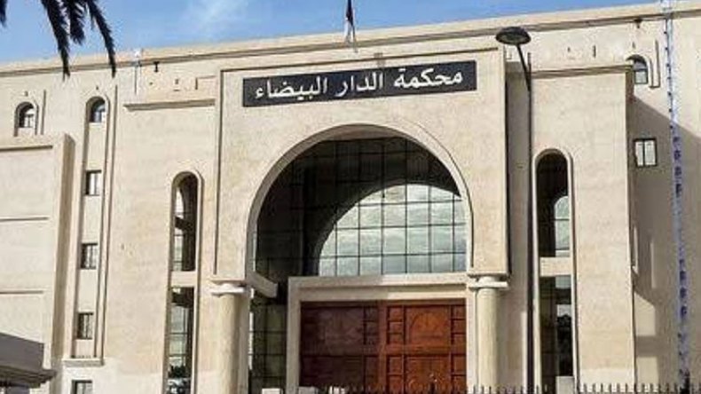 مغترب متهم بمحاولة تهريب “حراڨة” عبر مطار اليونان نحو فرنسا!