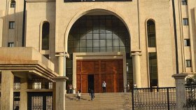 رعية إفريقي ينتحل صفة موظف بقنصلية للاحتيال على شاب!