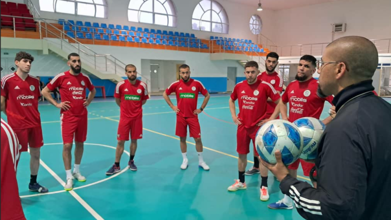 تربص جديد للمنتخب الوطني داخل القاعة تحسبا لكأس العرب