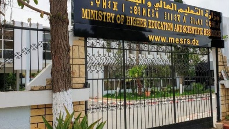 أساتذة ونقابات يثمنون قرارات الرئيس تبون لصالح التعليم العالي