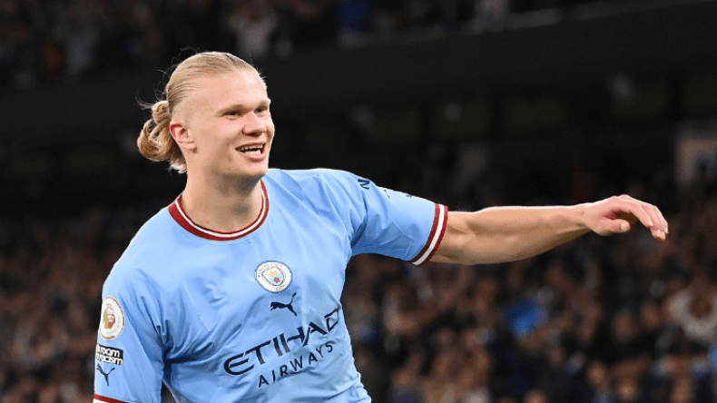 هالاند يتوّج بجائزة لاعب العام في الدوري الإنجليزي