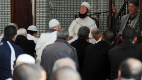 أخيرا.. الأئمَّةُ في مواقعهم