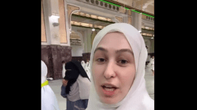 معتمرة أجنبية تتساءل: لماذا لا تهرول النساء أثناء السعي بين الصفا والمروة؟