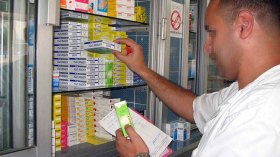 صيادلة يشتكون من البيع المشروط للموزعين