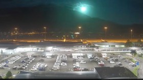 بعد الجزائر.. كرة نارية مضيئة في سماء أستراليا (فيديو)