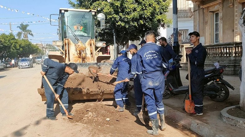 بعد كارثة الفيضانات.. الحياة الطبيعية تعود تدريجيا بتيبازة