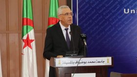 وزير العدل يشدد على الإسراع في تنفيذ التقاضي الإلكتروني