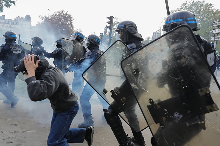 1er-mai: 540 interpellations et 406 policiers et gendarmes blessés en France